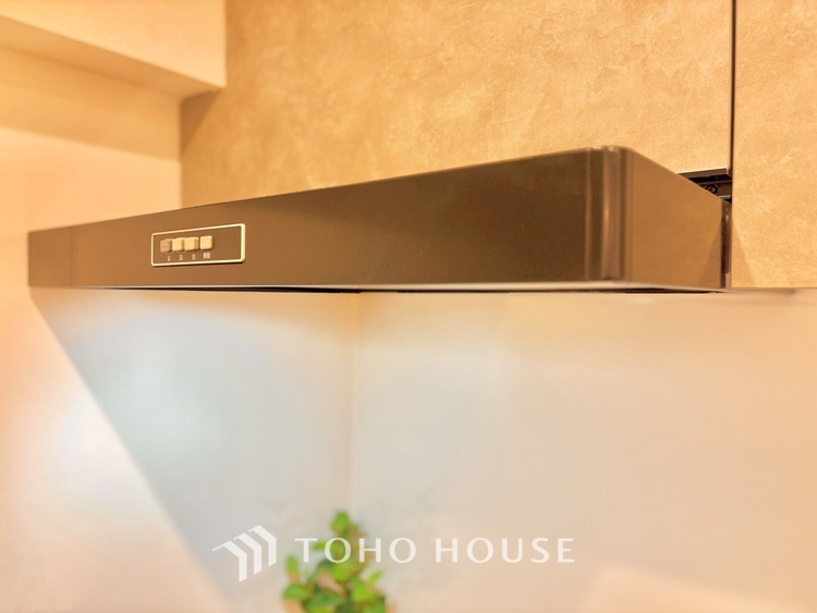 キッチン 五感を刺激する、美食のクリエイティブな場所。ここはただの調理場ではなく、豊かな人生を紡ぐための特別な空間です。