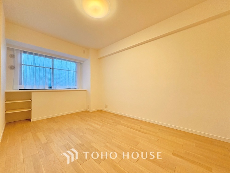 内装 寝室は一日の疲れを癒す大切な空間。快適で落ち着けるおすすめの間取りです。