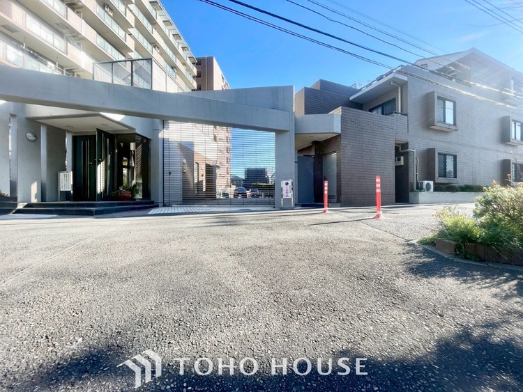 その他 【ENTRANCE】◆そびえ立つ◆我が家のシンボル。遠くの空が赤く染まる夕べが待ち遠しい。