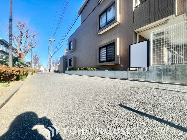 その他 【ENTRANCE】◆そびえ立つ◆我が家のシンボル。遠くの空が赤く染まる夕べが待ち遠しい。