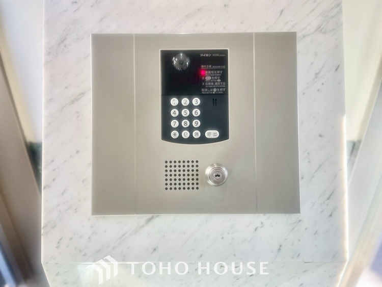 その他 ◆オートロック◆自室の鍵だけではなく、建物内に共用玄関のドアがあり、施錠されているという点がポイント。正しく施錠されていれば居住者以外の侵入を拒むことができます。