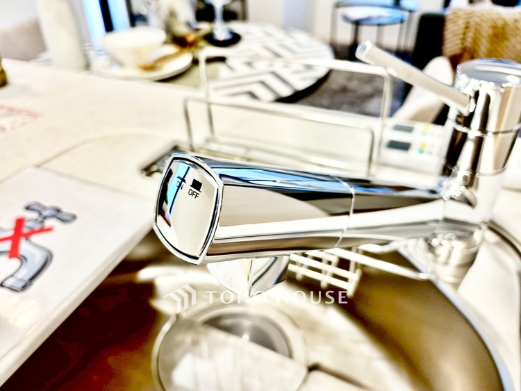 キッチン ◆住むほどに実感する快適性＆機能性◆各空間を彩る設備は、デザイン性に優れたHigh Quality仕様が装備。広く使い勝手のよい空間と設備で、理想の暮らしを演出します。