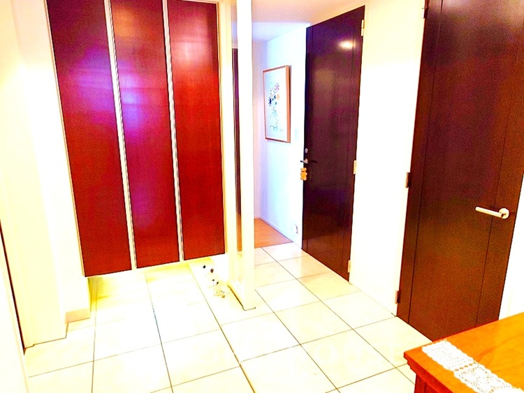 内装 各居室にクローゼットを完備。暮らしの動線に配慮したレイアウトで、片付けやすく快適に過ごせます。