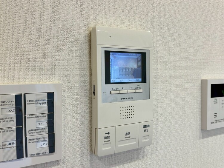 その他 誰が来てもわかる様にモニター付きインターホンを設置。