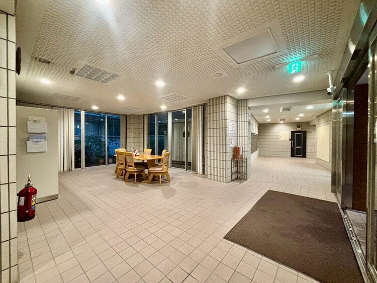 その他 館内は静寂な中が保たれており、管理が行き届いている印象を受けました。