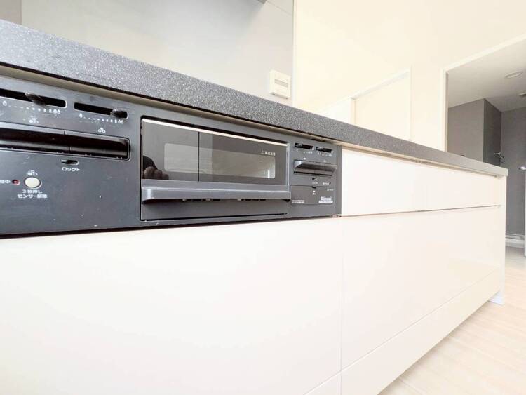 キッチン 使いやすくスタイリッシュなキッチン空間になっております。