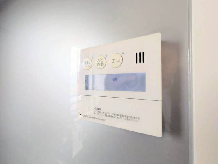 設備 見やすい画面で操作しやすい給湯パネル。