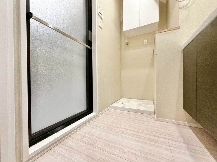 その他 十分な広さの脱衣所。