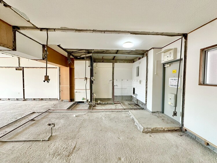 その他 現在リフォーム工事中のため、室内写真は一部未掲載となっております。完成後、随時写真を更新いたします。