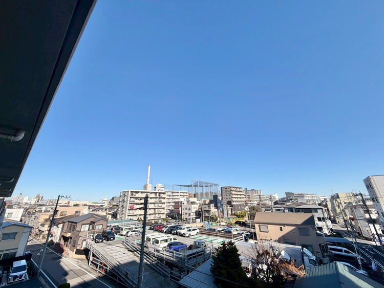 その他 眺望や窓からの景色が良いと、家で過ごす時間も快適です。