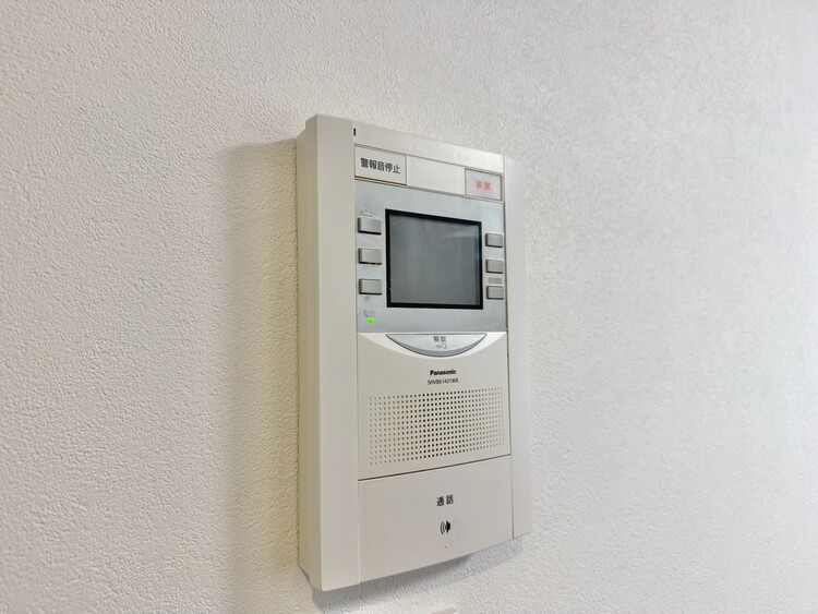 その他 誰が来てもわかる様にモニター付きインターホンを設置。