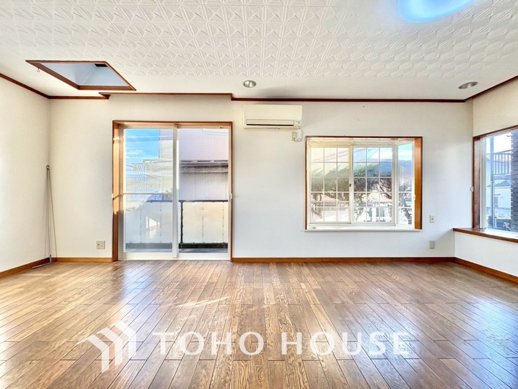 内装 【LIVING】◆Sunshine◆光が燦々と入り、いるだけで気持ちいい。「開放的でゆとりあるお部屋です。」