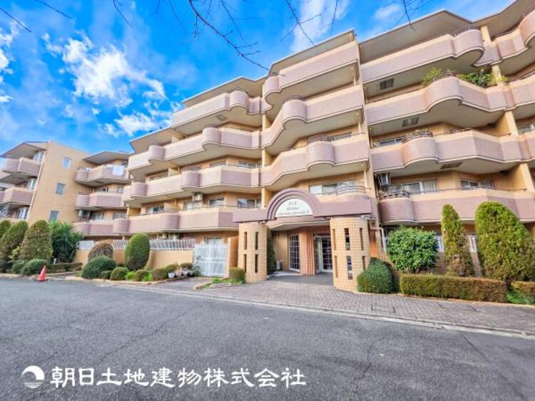 外観 【外観・立地】表現された空間はたくさんの光を浴び、風を感じ、暮らしを豊かにしてくれます。家族の思い出を刻んでいきます。