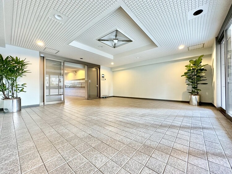 エントランス エントランスは、毎日の行き帰りで使う大事な空間です。