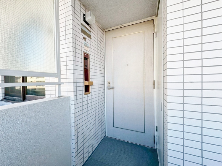 玄関 玄関を開ければ、そこは安らぎのご自宅。