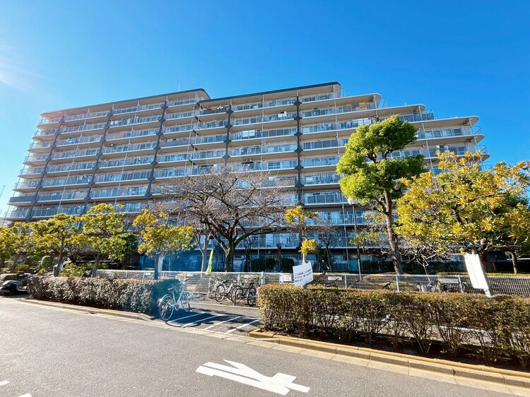 外観 資料には掲載していない情報が、現地にはたくさんあります。是非一度、現地をご確認ください。