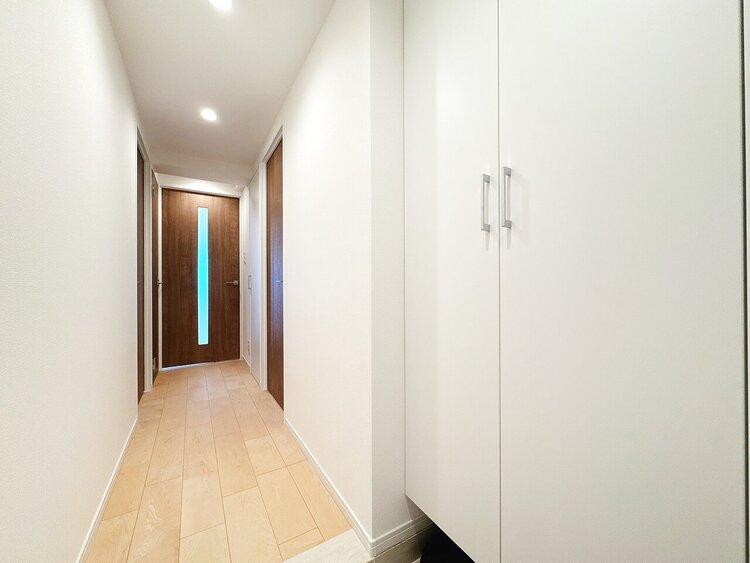 玄関 シューズボックスを完備した玄関です。