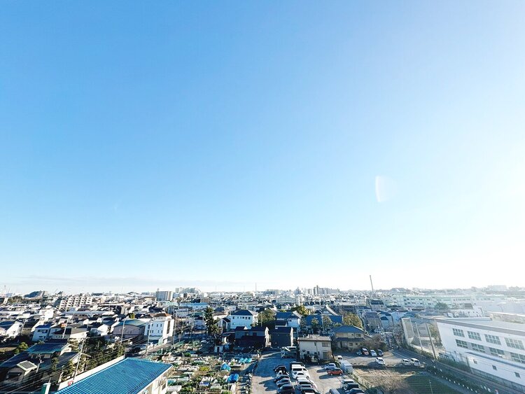 バルコニー 頬をなでる、優しい風を感じることが出来ます。