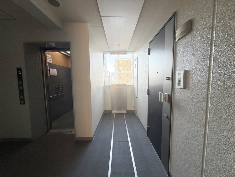 玄関 玄関を開ければ、そこは安らぎのご自宅。