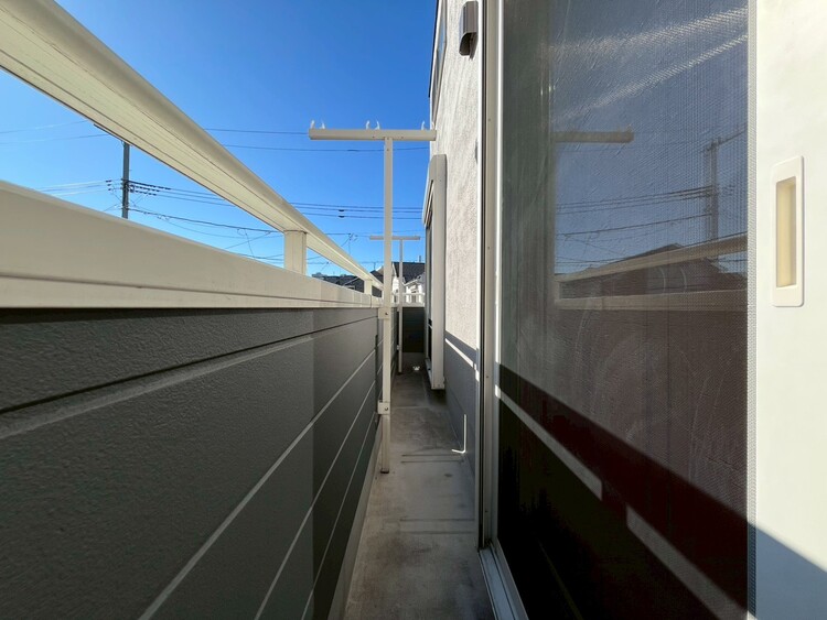 バルコニー 暮らしの中で、光と風を演出してくれるバルコニー。