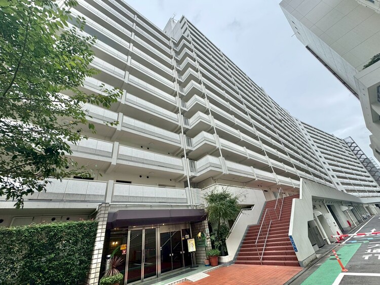 その他 飽きのこないシンプルモダンな外観です。