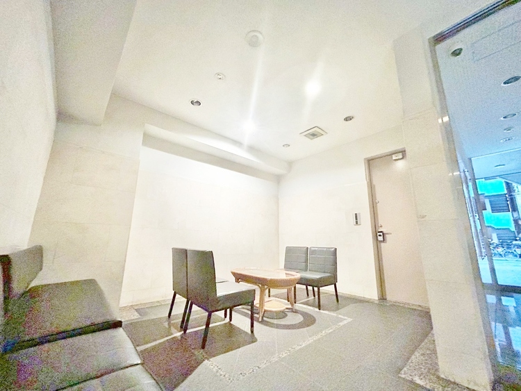 その他 館内は静寂な中が保たれており、管理が行き届いている印象を受けました。