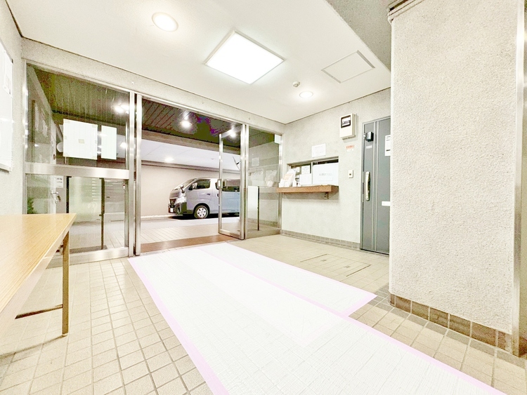 その他 館内は静寂な中が保たれており、管理が行き届いている印象を受けました。