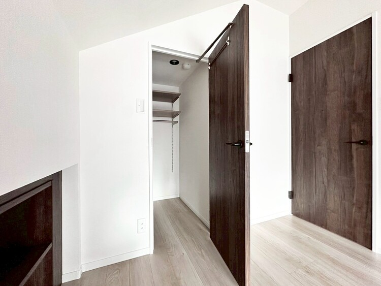 その他 家電やスーツケース、ストック品など何でも片付く嬉しい空間です。