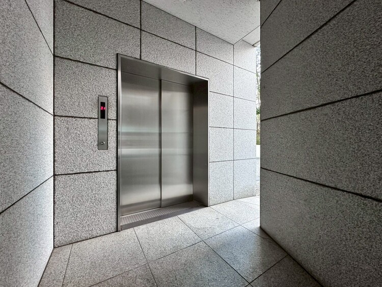 その他 エレベーター完備のため荷物が多くなっても安心。