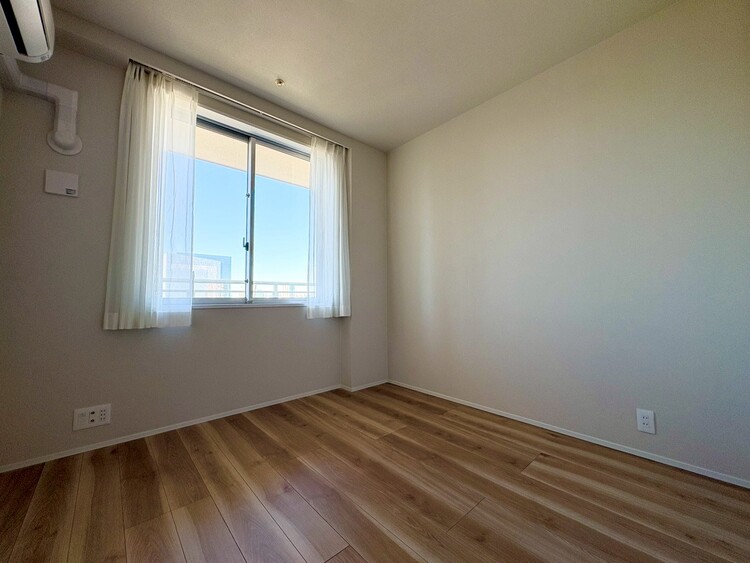 その他 清かで艶やかな時間をもたらしてくれる室内です。