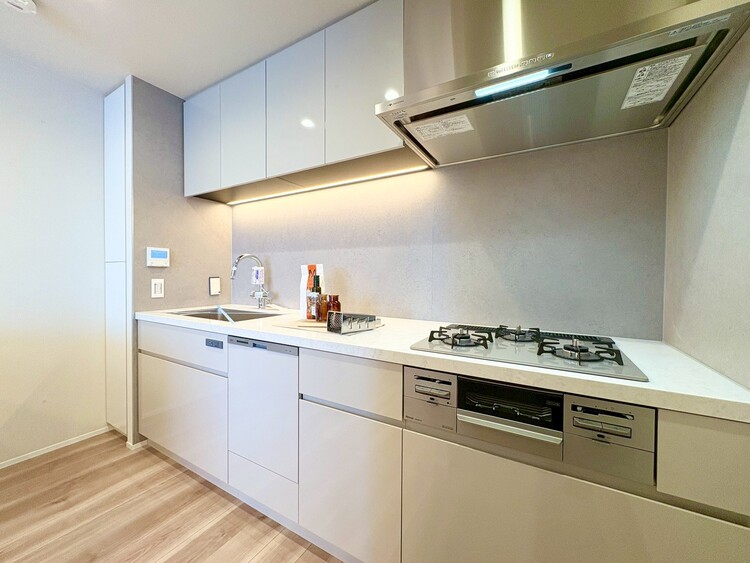 その他 使いやすくスタイリッシュなキッチン空間になっております。