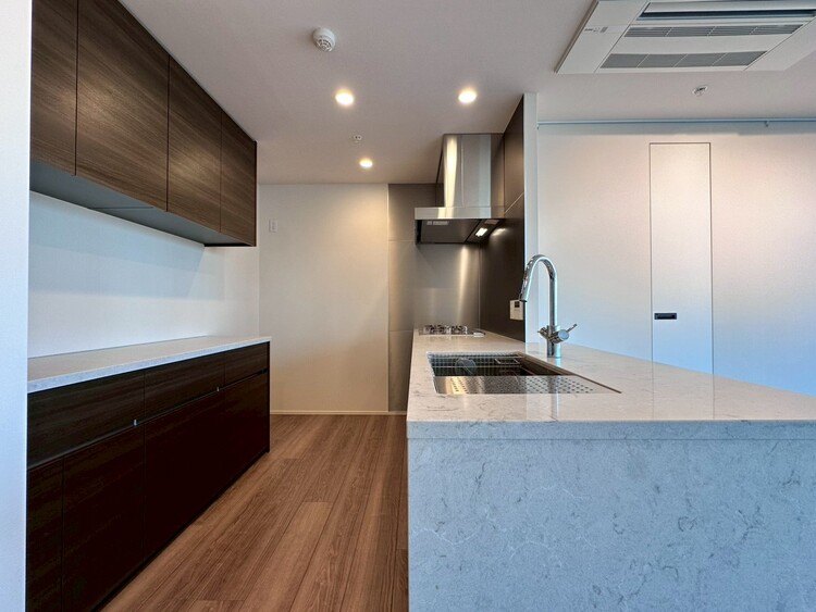 その他 使いやすくスタイリッシュなキッチン空間になっております。