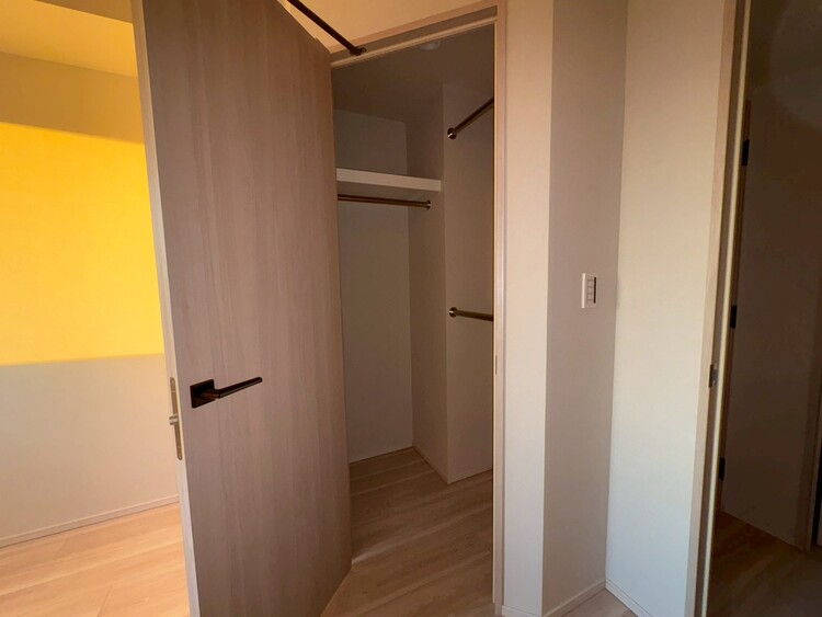 その他 収納スペースが付いていて、お部屋を広く使っていただけます。