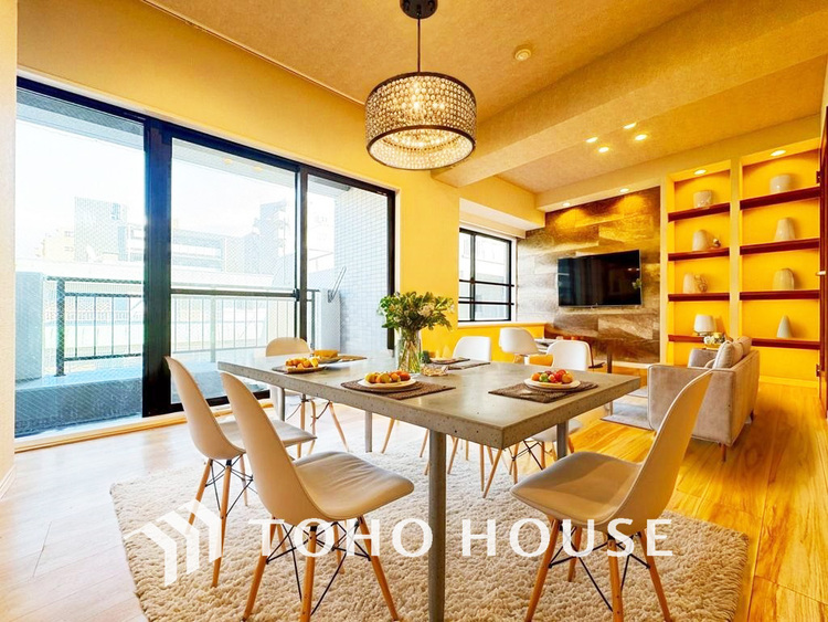 内装 明るいLDKは自然と家族が集まるコミュニケーションの場所に（家具は全てCGです）