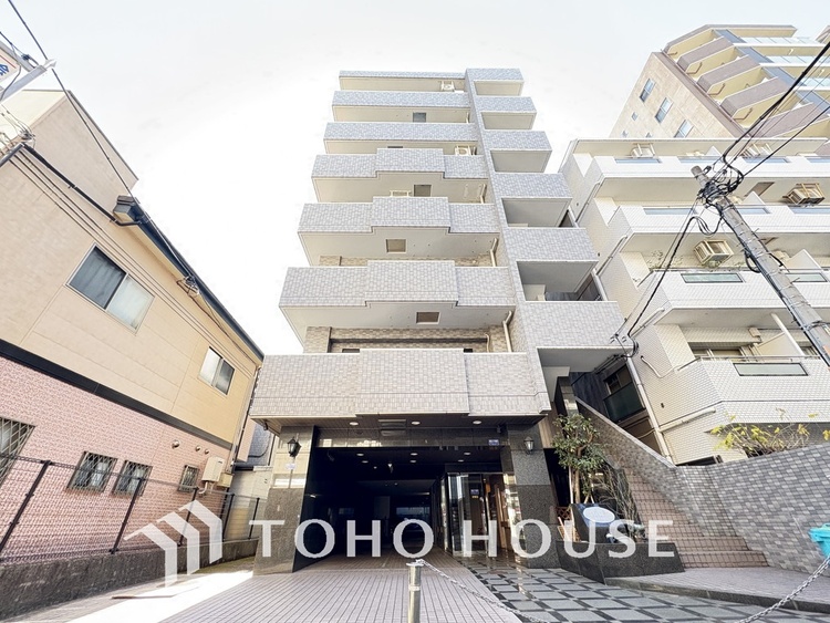 外観 〜2駅2路線利用可能、駅まで平坦アプローチ〜南東向きのため陽当たり良好〜リノベーション済み〜