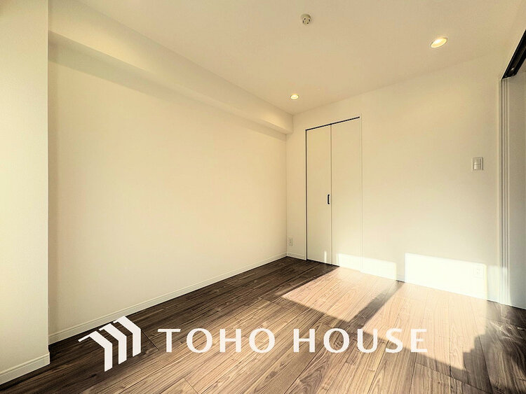 内装 1日の疲れを癒し、心地よく寛げるようゆったりとした広さをしています