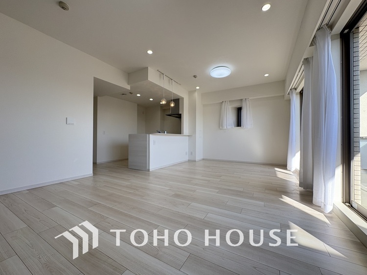 内装 ゆったりとくつろげる上質なリビングダイニング