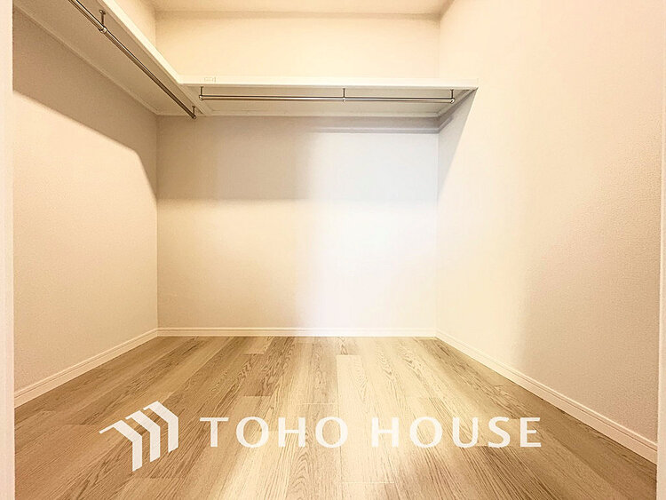 収納 沢山のお洋服を綺麗に収納できる「ウォークインクローゼット」