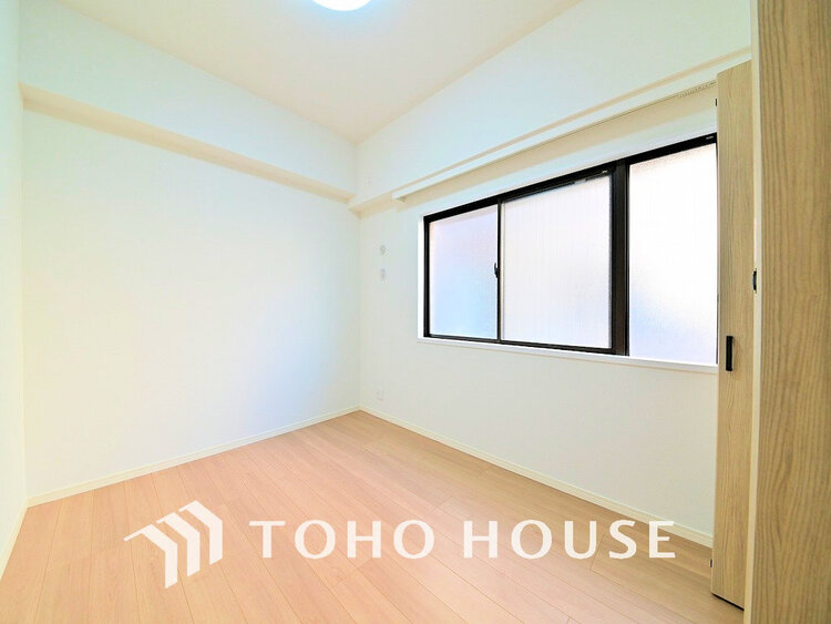 内装 1日の疲れを癒し、心地よく寛げるようゆったりとした広さをしています