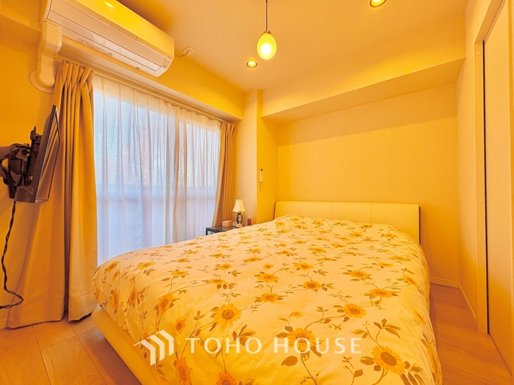 内装 寝室は一日の疲れを癒す大切な空間。快適で落ち着けるおすすめの間取りです。