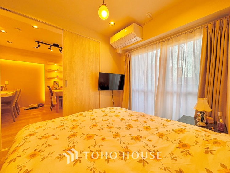 内装 寝室は一日の疲れを癒す大切な空間。快適で落ち着けるおすすめの間取りです。