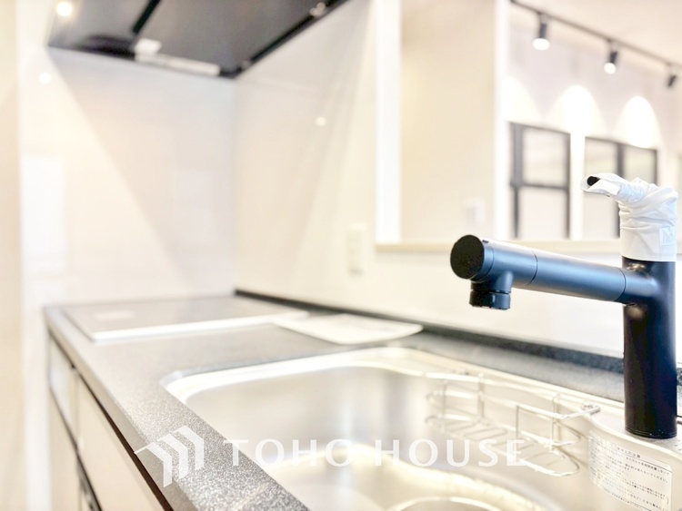 キッチン いつまでもずっと家族を見渡せるこの広い空間で。