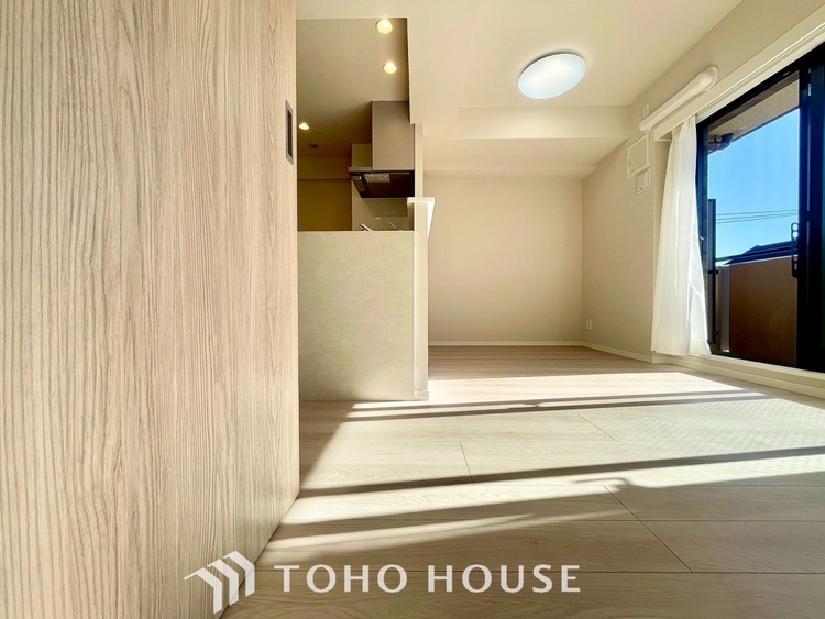 内装 【LIVING】◆simple is best◆無駄のない綺麗なつくりのリビングルームであなただけの暮らしを。