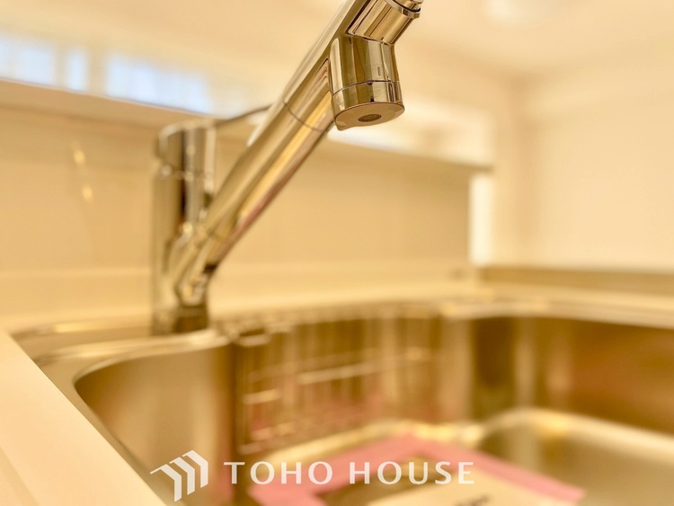 その他 【KITCHEN】◆開放的◆後片付けが楽なシステムキッチン。収納スペースの充実！