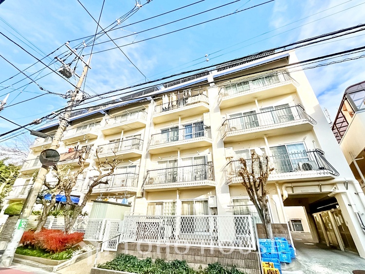 外観 【Quietness】プライベートなお部屋では静かに時を過ごしたい。読書をして、物思いにふける・・光りに満たされた安らぎの空間をがここにはあります。