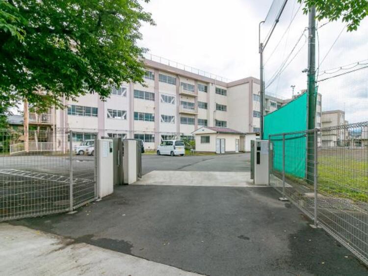 周辺 八王子市立四谷中学校迄390ｍ