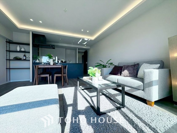 内装 【LIVING】◆煌びやか◆愛おしい家族との団欒の時間をより一層幸せなものに感じさせる煌びやかなLDK。輝かしい毎日が待っています。