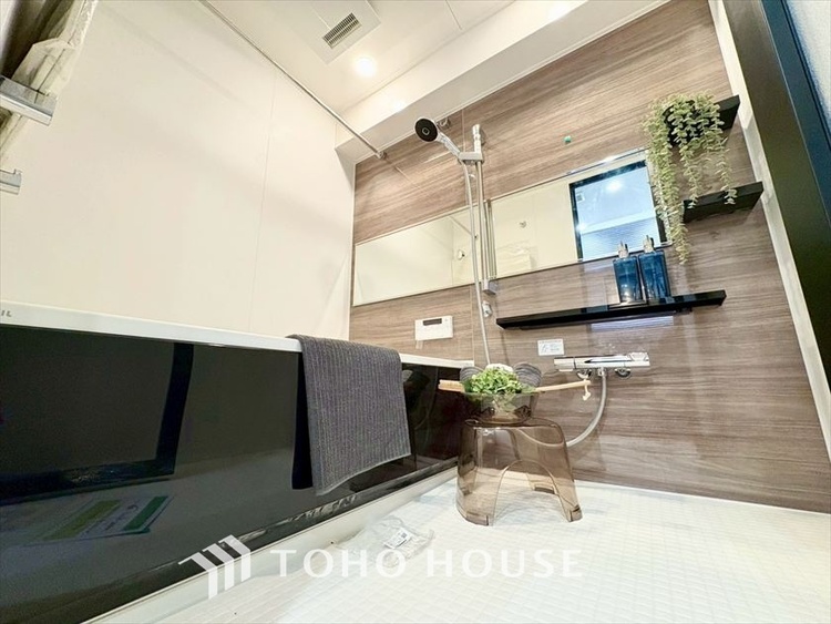 風呂 【BATHROOM】◆プライベートな空間◆simpleだからrelaxできるんです。こころもからだもキレイさっぱり。