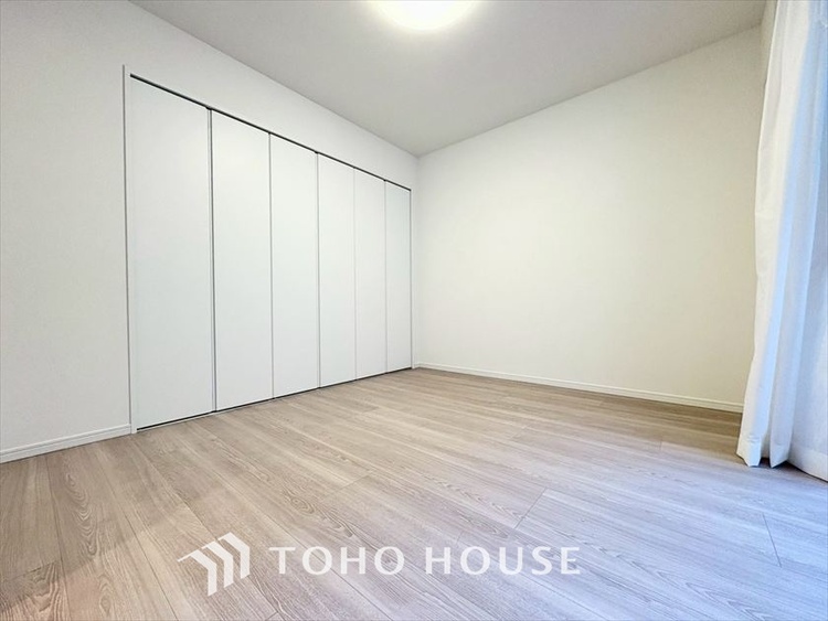 内装 【PRIVATE ROOM】◆快適◆な暮らしに不可欠な収納スペース。快適さとともに思い出も詰まっていく。