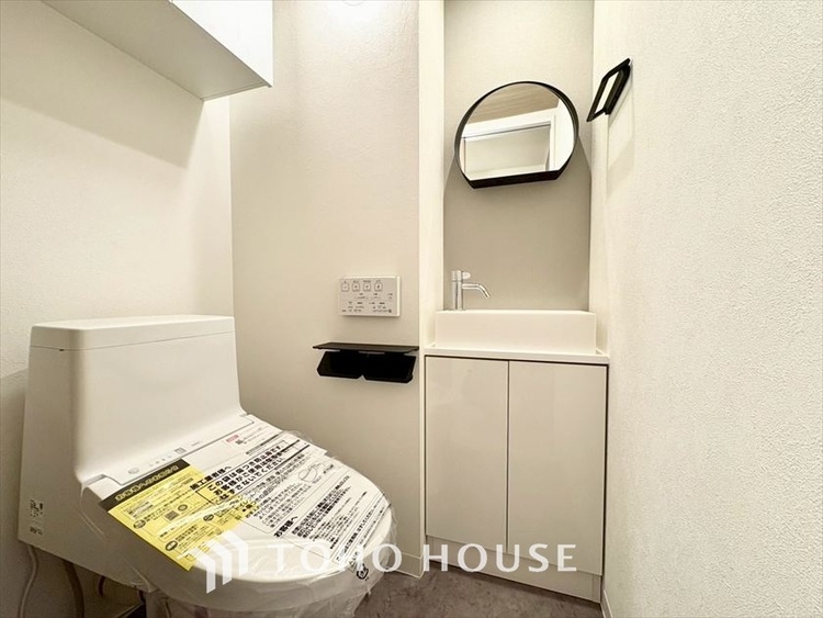 トイレ 【TOILET】◆快適◆な生活に不可欠。節水型の高性能トイレを新設。